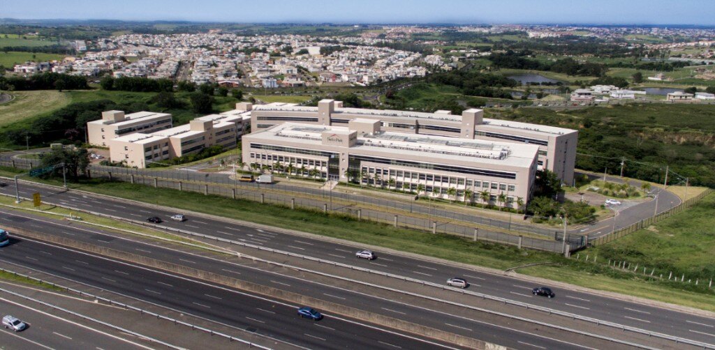 Vista aérea do Swiss Park Office em Campinas — sede da Credio Financeira